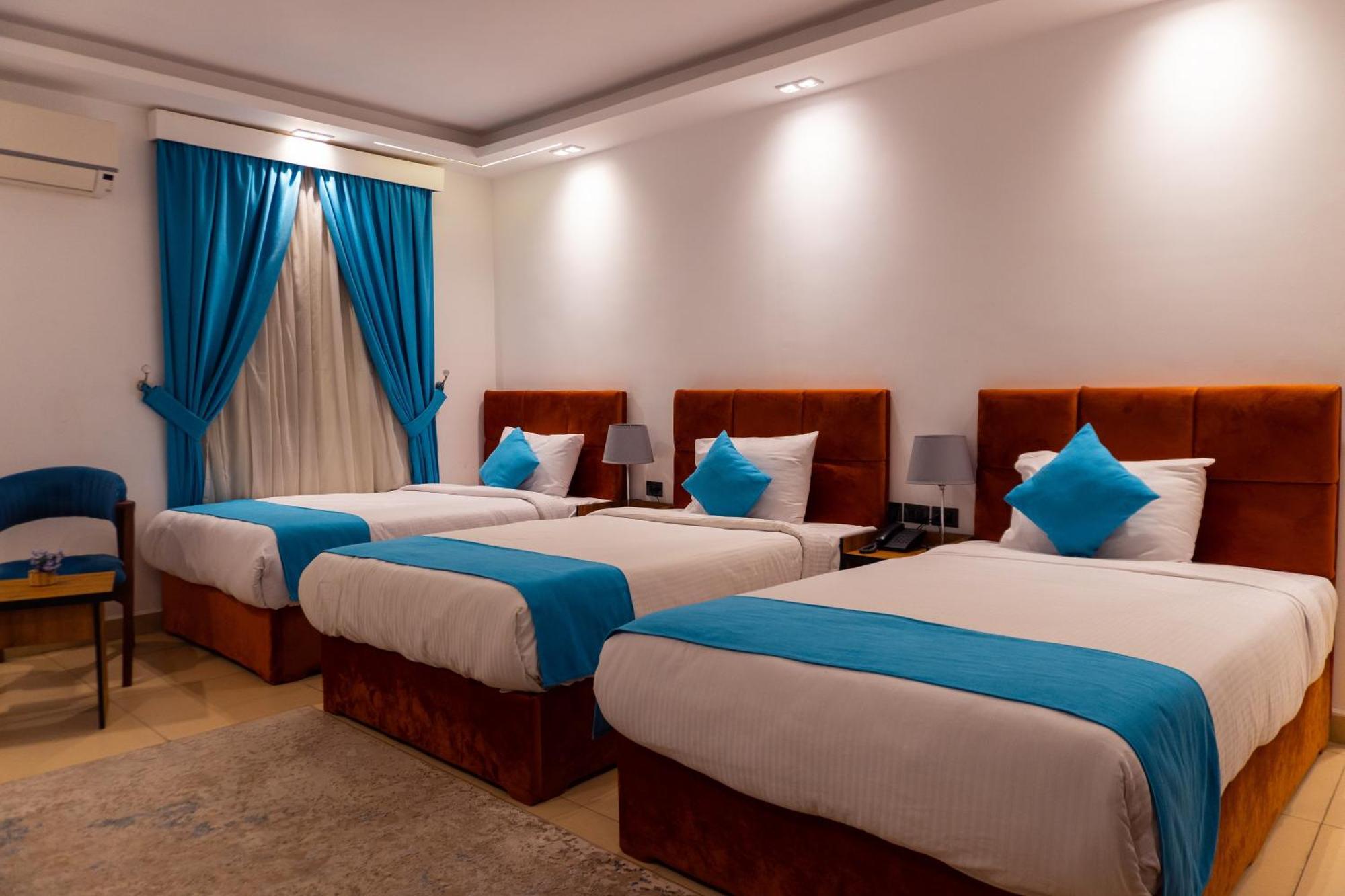Pyramids Gem Plaza Hotel Kafrat al Jabal Exterior photo
